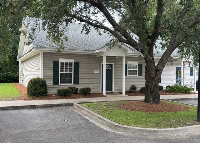 Property at 448 Moss Creek Ln, Brunswick, GA 31520, 2 beds, 2 baths