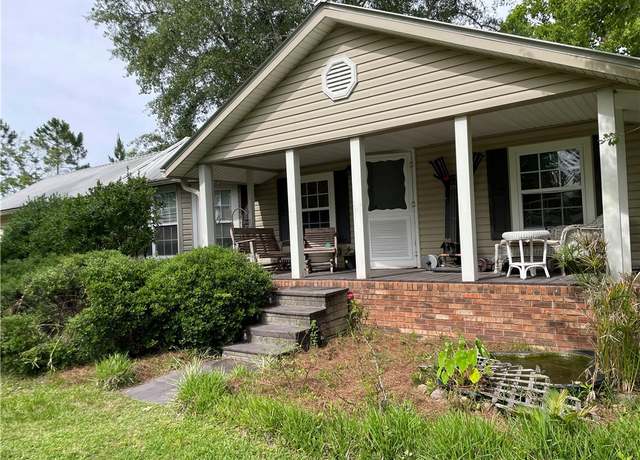 Property at 584 Knox St, Nahunta, GA 31553, 4 beds, 3 baths