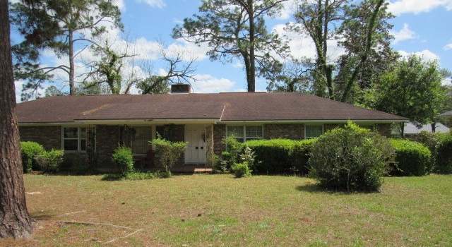 Photo of 1624 Rainbow Dr, Waycross, GA 31501