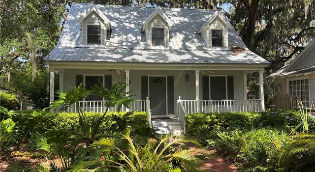 Photo of 221 Broadway St, St Simons Island, GA 31522