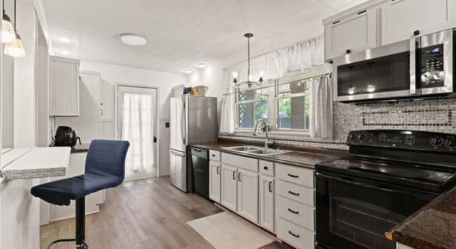 Photo of 635 Halsey St, Brunswick, GA 31525