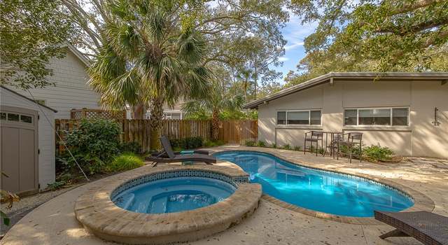 Photo of 2128 Bruce Dr, St Simons Island, GA 31522