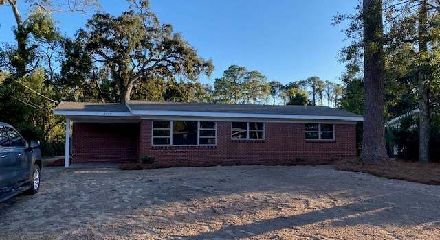 Photo of 2722 Canary Dr, Brunswick, GA 31520
