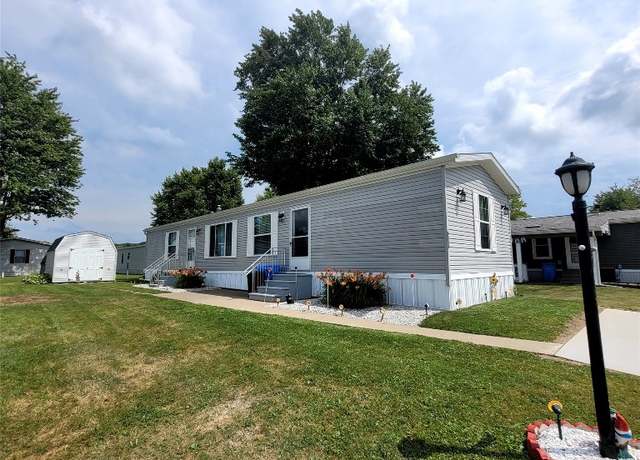 Property at 8213 Cloveridge Dr, Erie, PA 16509, 2 beds, 2 baths