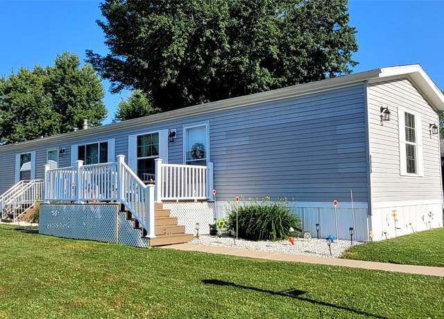 Property at 8213 Cloveridge Dr, Erie, PA 16509, 2 beds, 2 baths