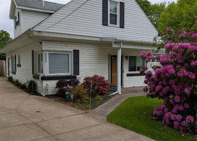 Property at 822 Nagle Rd, Erie, PA 16511, 3 beds, 2 baths