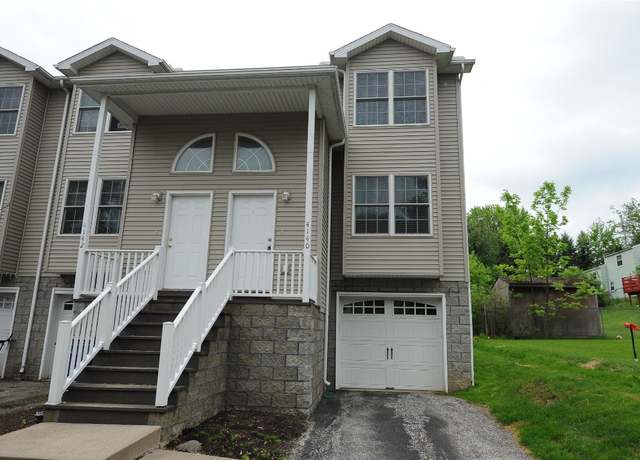 Property at 4140 Wood Hills Dr Unit C44, Erie, PA 16510, 3 beds, 1.5 baths