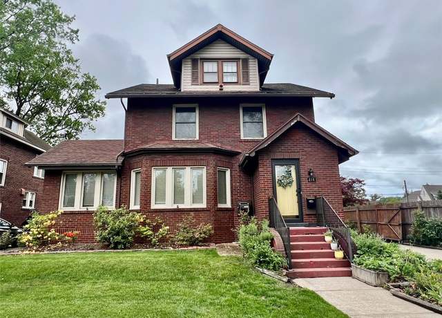 Property at 610 Vermont Ave, Erie, PA 16505, 3 beds, 1.5 baths