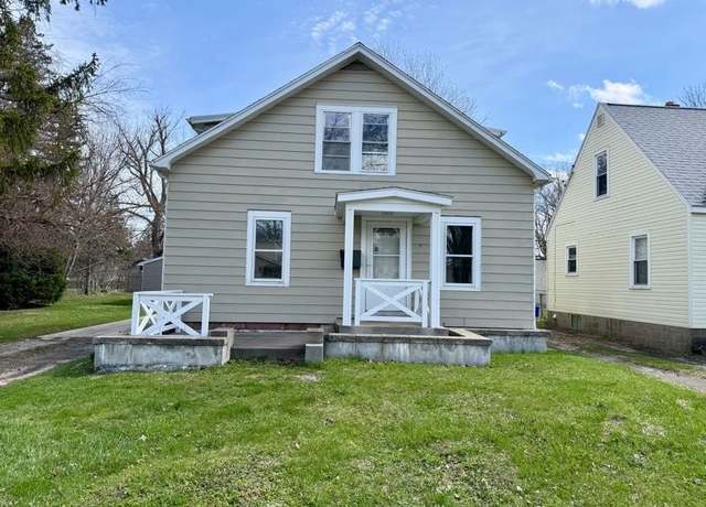 Property at 823 Wyoming Ave, Erie, PA 16505, 3 beds, 2 baths
