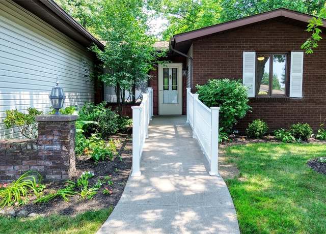 Property at 4831 Avellino Dr, Erie, PA 16510, 3 beds, 2 baths
