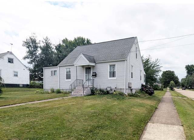 Property at 4004 Washington Ave, Erie, PA 16508, 4 beds, 1 bath