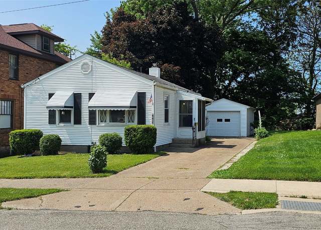 Property at 442 E 28th St, Erie, PA 16504, 2 beds, 1 bath