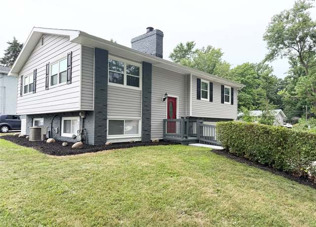 Property at 3604 Mingo Ave, Erie, PA 16510, 4 beds, 1.5 baths