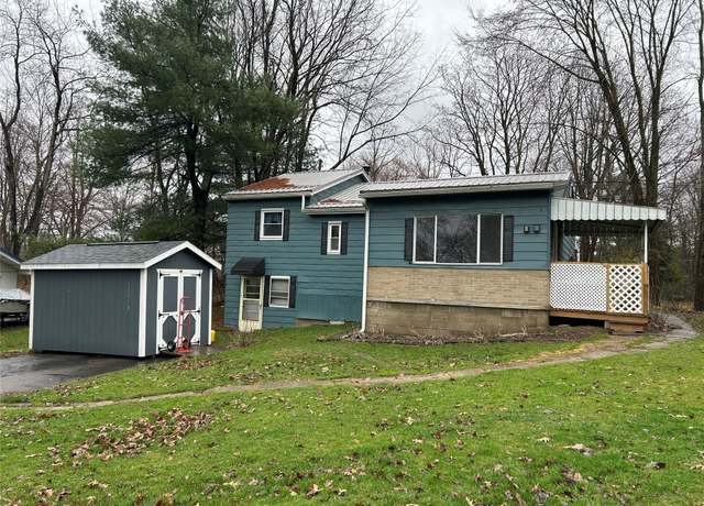 Property at 12058 Choctaw Cir, Conneaut Lake, PA 16316, 3 beds, 1.5 baths
