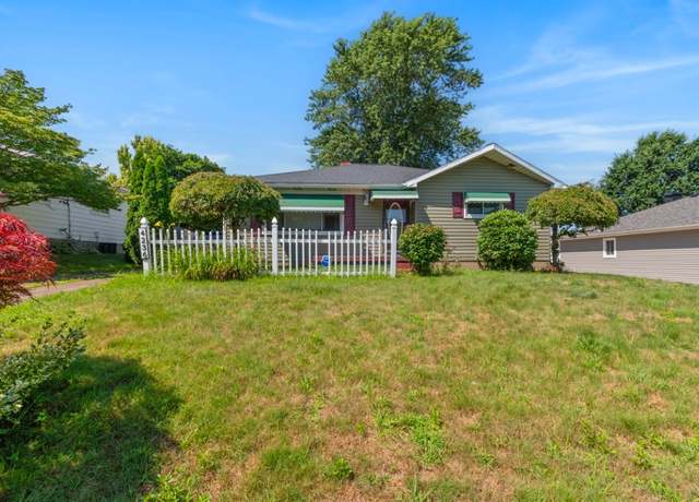 Property at 4236 Bird Dr, Erie, PA 16510, 3 beds, 2 baths