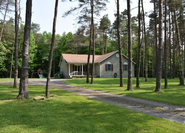 Property at 16947 Lynn Rd, Saegertown, PA 16433, 3 beds, 2 baths