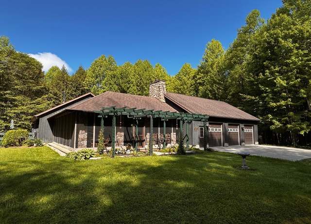 Property at 8350 Carbury Rd, Edinboro, PA 16412, 2 beds, 2 baths