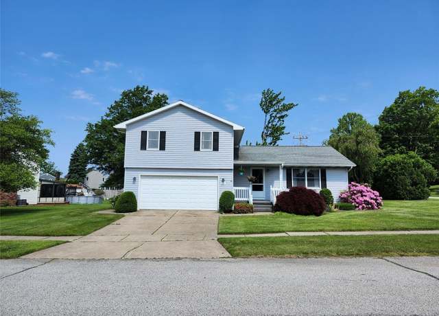 Property at 2554 Pepper Tree Dr, Erie, PA 16510, 3 beds, 2.5 baths