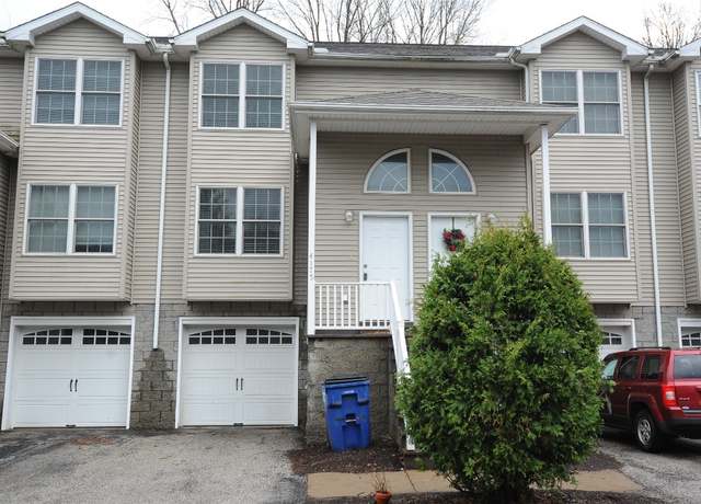 Property at 4175 Wood Hills Dr Unit C48, Erie, PA 16510, 3 beds, 1.5 baths