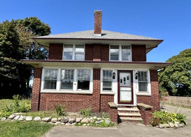 Property at 3942 W Ridge Rd, Erie, PA 16506, 4 beds, 1.5 baths
