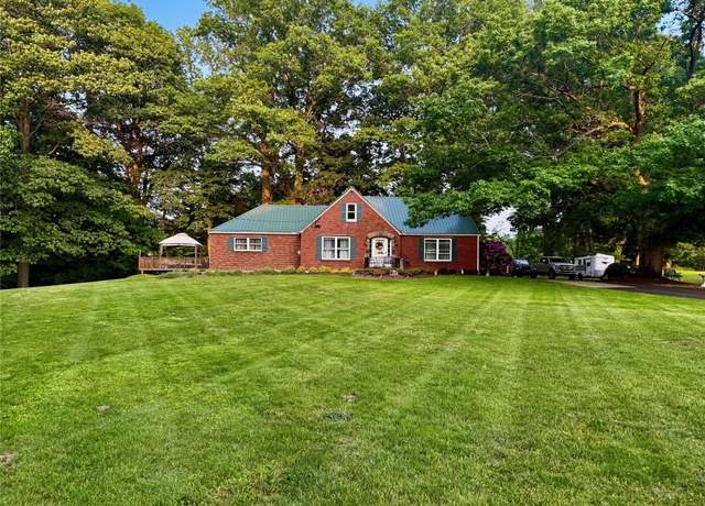 Property at 6571 W Lake Rd, Fairview, PA 16415, 3 beds, 2 baths