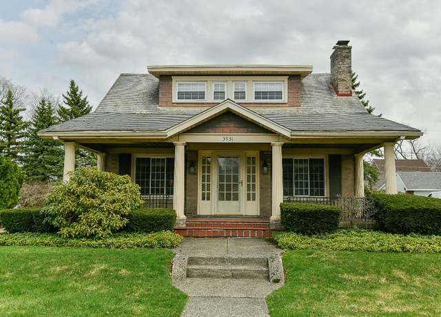 Property at 3931 Sunset Blvd, Erie, PA 16504, 5 beds, 2 baths