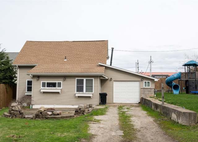 Property at 6029 Spires Dr, Erie, PA 16509, 4 beds, 1 bath