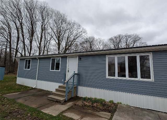 Property at 8229 Timberwood Ln, Erie, PA 16509, 3 beds, 1 bath