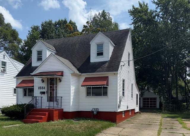 Property at 1551 Prospect Ave, Erie, PA 16510, 2 beds, 1.5 baths