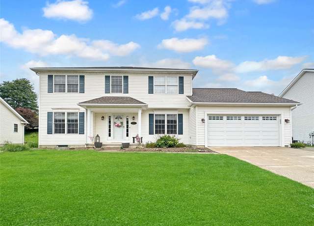 Property at 2912 Woodview Dr, Erie, PA 16506, 4 beds, 3.5 baths