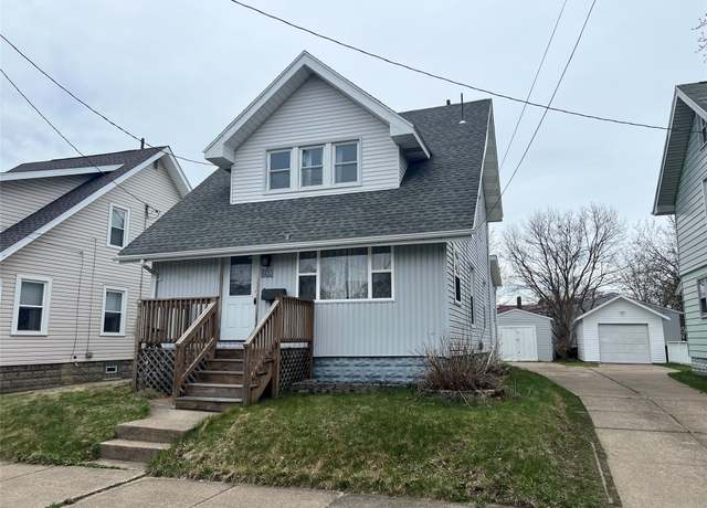 Property at 746 E 31st St, Erie, PA 16504, 3 beds, 2 baths