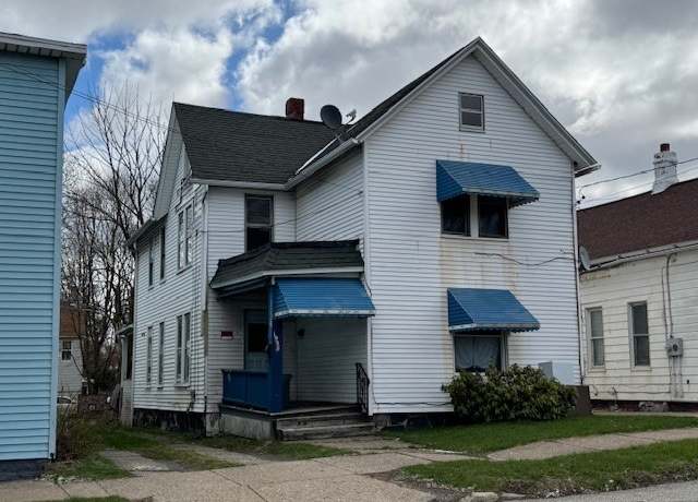 Property at 1905 Ash St #2, Erie, PA 16503, 5 beds, 2 baths