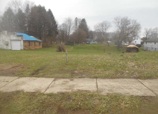 Property at 318 Worth St, Corry, PA 16407