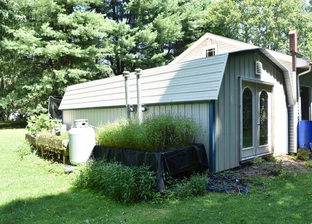 Property at 18882 Brakeshoe Rd, Meadville, PA 16335