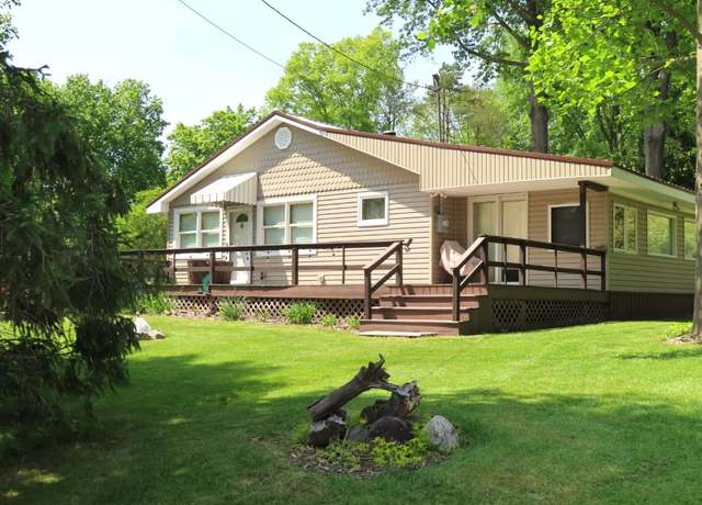 Property at 1900 Navaho Rd, Jamestown, PA 16134, 2 beds, 1 bath