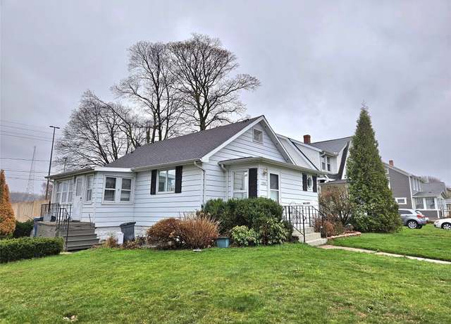 Property at 1203 Smithson Ave, Erie, PA 16511, 2 beds, 1 bath