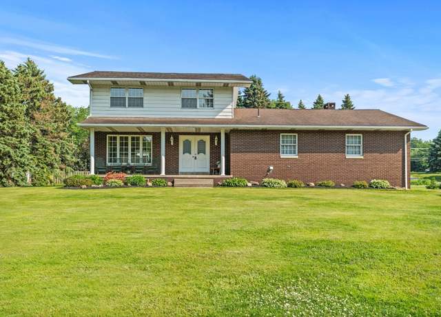 Property at 5124 W Ridge Rd, Erie, PA 16506, 3 beds, 3.5 baths