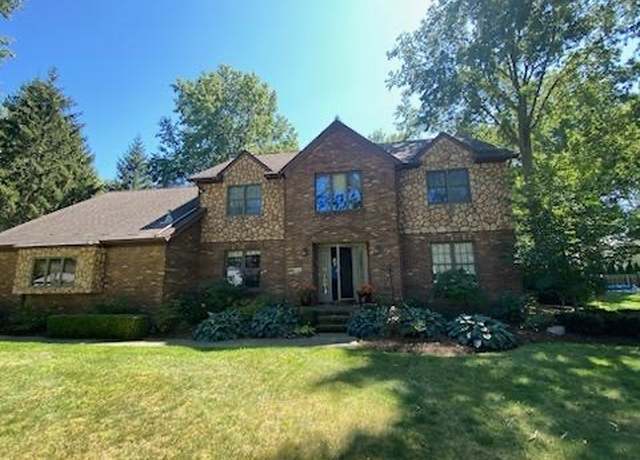 Property at 6365 Lindenfield Dr, Fairview, PA 16505, 5 beds, 4 baths
