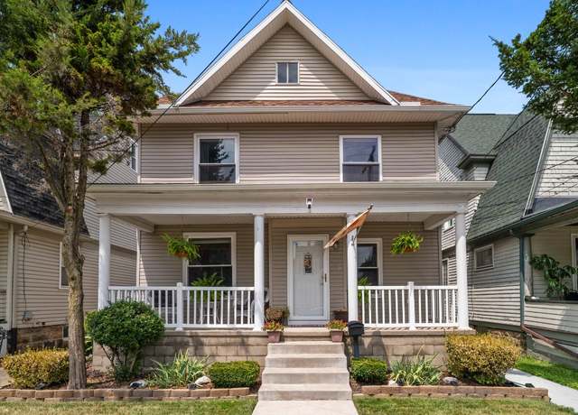 Property at 912 W 8th St, Erie, PA 16502, 4 beds, 2 baths
