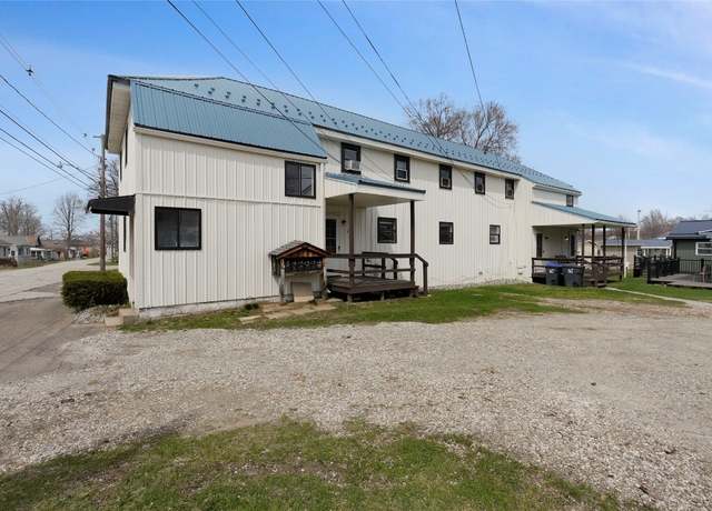 Property at 179 Kelso Dr, Erie, PA 16505, 9 beds, 7 baths