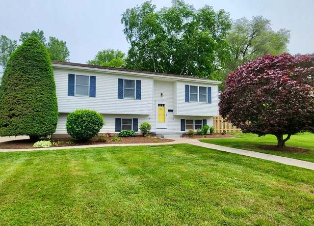 Property at 1505 W 23rd St, Erie, PA 16502, 4 beds, 1.5 baths