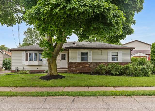 Property at 3513 East Ave, Erie, PA 16504, 4 beds, 2 baths