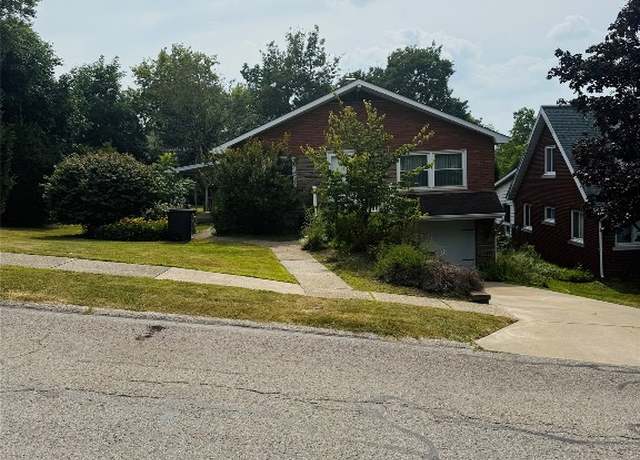 Property at 4324 Sunset Blvd, Erie, PA 16504, 4 beds, 2 baths