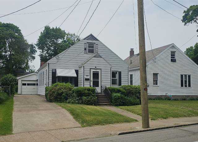 Property at 3308 Glenwood Park Ave, Erie, PA 16508, 2 beds, 1 bath