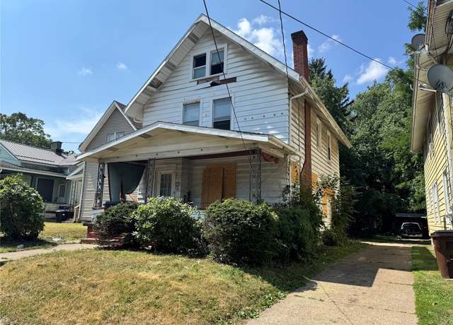 Property at 2216 German St, Erie, PA 16503, 3 beds, 1 bath