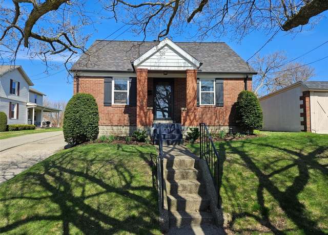 Property at 621 Washington Pl, Erie, PA 16502, 3 beds, 2 baths
