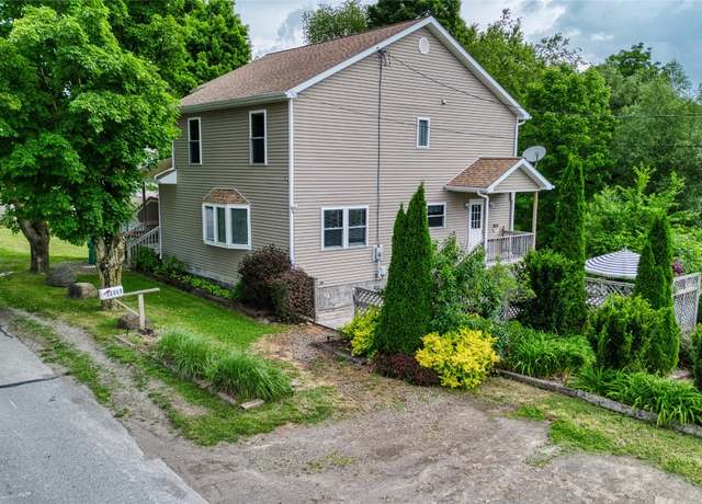 Property at 13151 Water Ext, Edinboro, PA 16412, 4 beds, 2 baths