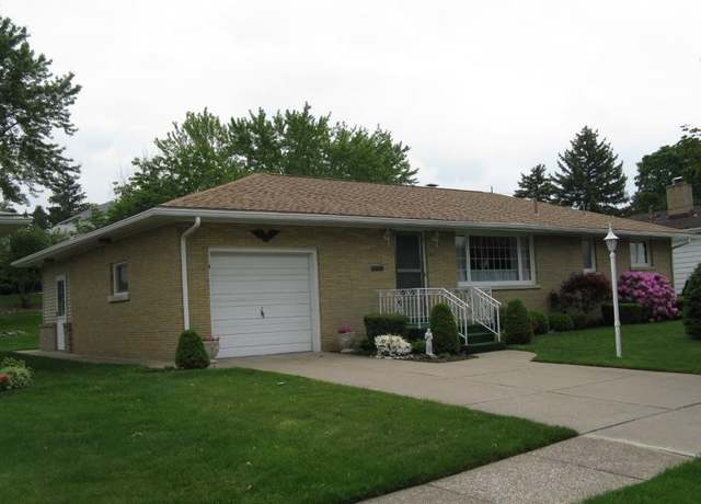 Property at 825 E 43rd St, Erie, PA 16504, 2 beds, 2 baths
