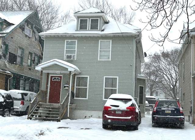 Property at 815 E 21st St, Erie, PA 16503, 2 beds, 1 bath
