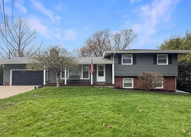 Property at 3930 Holly Rue Dr, Erie, PA 16506, 4 beds, 2.5 baths